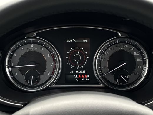 Suzuki Vitara 1.4 Boosterjet Select Smart Hybrid Trekhaak | Apple CarPlay & Android Auto | Achteruitrijcamera |... ActivLease financial lease