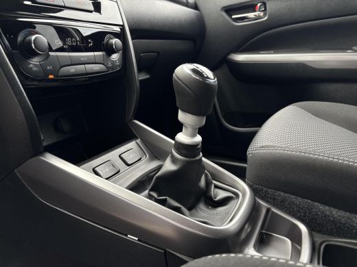 Suzuki Vitara 1.4 Boosterjet Select Smart Hybrid Trekhaak | Apple CarPlay & Android Auto | Achteruitrijcamera |... ActivLease financial lease