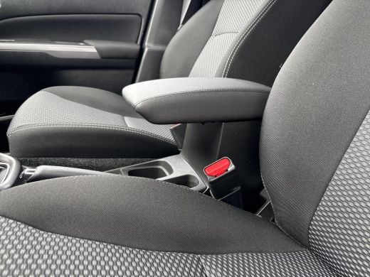 Suzuki Vitara 1.4 Boosterjet Select Smart Hybrid Trekhaak | Apple CarPlay & Android Auto | Achteruitrijcamera |... ActivLease financial lease