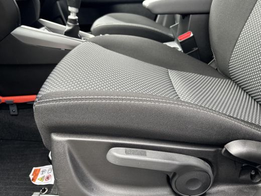 Suzuki Vitara 1.4 Boosterjet Select Smart Hybrid Trekhaak | Apple CarPlay & Android Auto | Achteruitrijcamera |... ActivLease financial lease