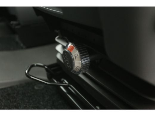 Volkswagen Crafter 2.0 TDI DSG HERO EDITION L3H3 | 140PK | FACELIFT MODEL | BPM VRIJ | 3000KG | TREKHAAK | VIRTUAL |... ActivLease financial lease