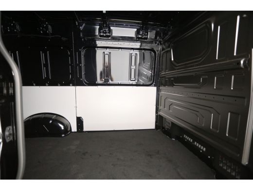 Volkswagen Crafter 2.0 TDI DSG HERO EDITION L3H3 | 140PK | FACELIFT MODEL | BPM VRIJ | 3000KG | TREKHAAK | VIRTUAL |... ActivLease financial lease