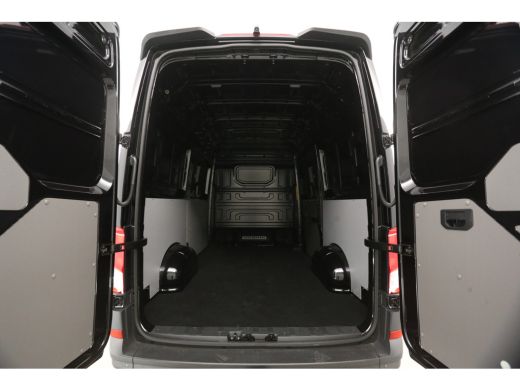 Volkswagen Crafter 2.0 TDI DSG HERO EDITION L3H3 | 140PK | FACELIFT MODEL | BPM VRIJ | 3000KG | TREKHAAK | VIRTUAL |... ActivLease financial lease