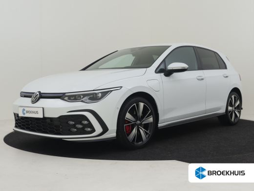 Volkswagen Golf 1.4 eHybrid GTE 204 pk | Apple Carplay Android Auto | Achteruitrijcamera | Stoel stuur Verwarming... Volkswagen Golf 1.4 eHybrid GTE 204 pk | Apple Carplay Android Auto | Achteruitrijcamera | Stoel stuur Verwarming...