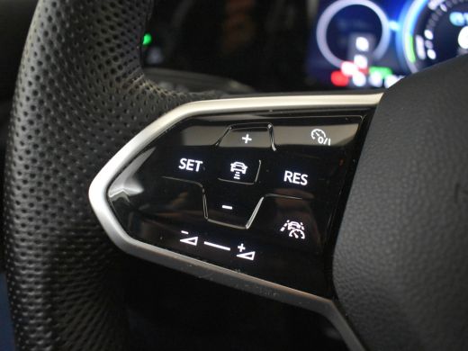 Volkswagen Golf 1.4 eHybrid GTE 204 pk | Apple Carplay Android Auto | Achteruitrijcamera | Stoel stuur Verwarming... ActivLease financial lease