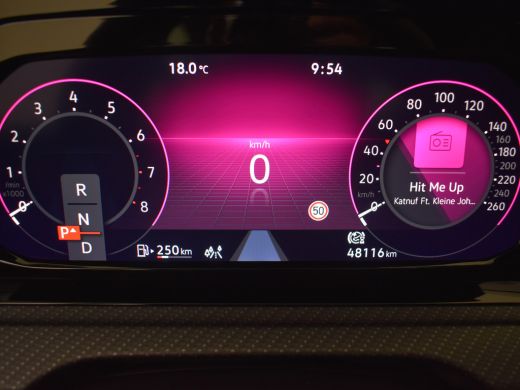 Volkswagen Golf 1.5 eTSI R-Line Business 150 pk | Apple Carplay Android Auto | Achteruitrijcamera | Stoel Stuur V... ActivLease financial lease