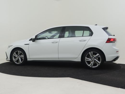 Volkswagen Golf 1.5 eTSI R-Line Business 150 pk | Apple Carplay Android Auto | Achteruitrijcamera | Stoel Stuur V... ActivLease financial lease