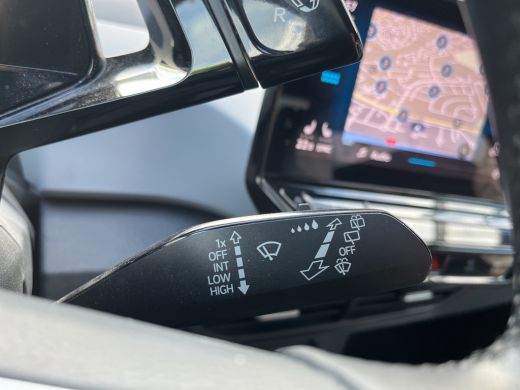 Volkswagen ID.3 First Plus 58 kWh Stoel+Stuurverwarming | Matrix LED | Keyless | Camera | PDC voor en achter ActivLease financial lease