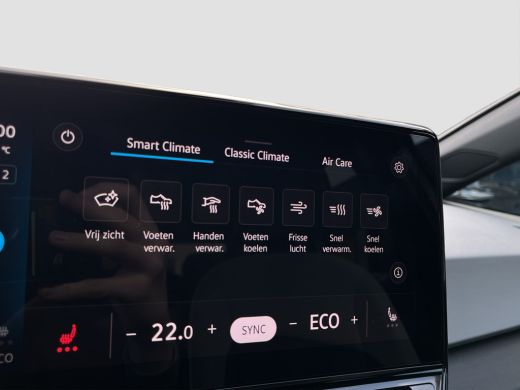 Volkswagen ID.3 First Plus 58 kWh Stoel+Stuurverwarming | Matrix LED | Keyless | Camera | PDC voor en achter ActivLease financial lease