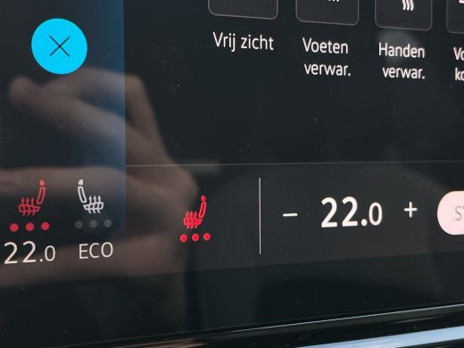 Volkswagen ID.3 First Plus 58 kWh Stoel+Stuurverwarming | Matrix LED | Keyless | Camera | PDC voor en achter ActivLease financial lease