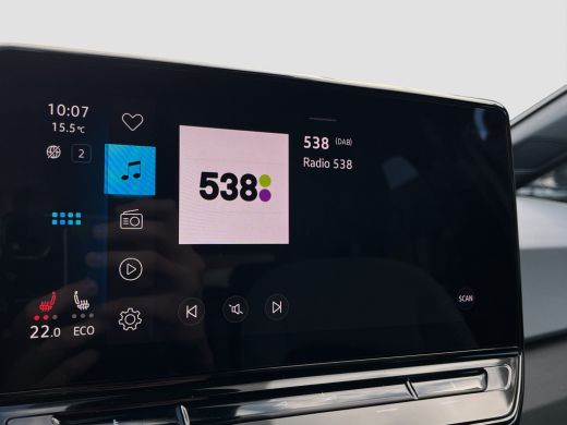 Volkswagen ID.3 First Plus 58 kWh Stoel+Stuurverwarming | Matrix LED | Keyless | Camera | PDC voor en achter ActivLease financial lease