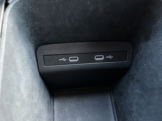 Volkswagen ID.3 First Plus 58 kWh Stoel+Stuurverwarming | Matrix LED | Keyless | Camera | PDC voor en achter ActivLease financial lease