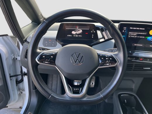 Volkswagen ID.3 First Plus 58 kWh Stoel+Stuurverwarming | Matrix LED | Keyless | Camera | PDC voor en achter ActivLease financial lease