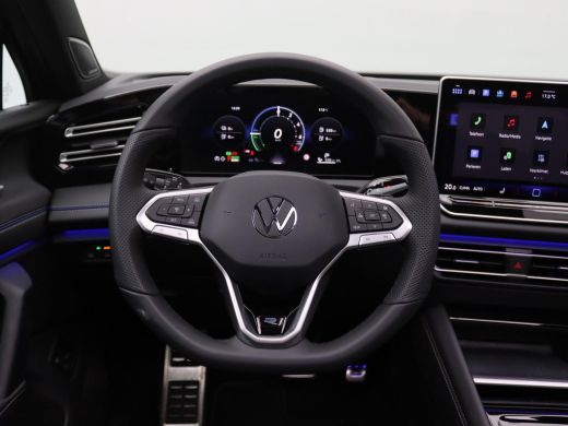 Volkswagen Tiguan 1.5 eHybrid R-Line Edition 272PK DSG Panoramadak, Harman & Kardon, LED-Matrix, Winterpakket Plus,... ActivLease financial lease