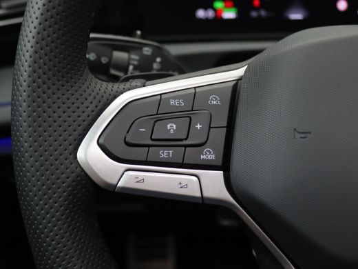 Volkswagen Tiguan 1.5 eHybrid R-Line Edition 272PK DSG Panoramadak, Harman & Kardon, LED-Matrix, Winterpakket Plus,... ActivLease financial lease