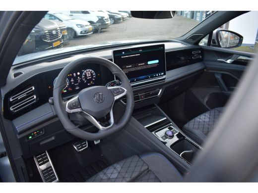 Volkswagen Tiguan R-Line Edition - eHybrid Inclusief €4000,- inruilvoordeel | TREKHAAK | ADAPT.CRUISE | NAVIGATIE |... ActivLease financial lease