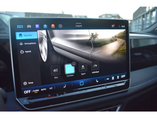 Volkswagen Tiguan R-Line Edition - eHybrid Inclusief €4000,- inruilvoordeel | TREKHAAK | ADAPT.CRUISE | NAVIGATIE |... ActivLease financial lease