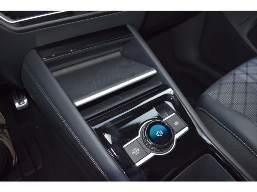 Volkswagen Tiguan R-Line Edition - eHybrid Inclusief €4000,- inruilvoordeel | TREKHAAK | ADAPT.CRUISE | NAVIGATIE |... ActivLease financial lease