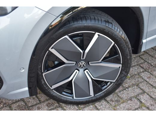 Volkswagen Tiguan R-Line Edition - eHybrid Inclusief €4000,- inruilvoordeel | TREKHAAK | ADAPT.CRUISE | NAVIGATIE |... ActivLease financial lease