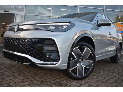 Volkswagen Tiguan R-Line Edition - eHybrid Inclusief €4000,- inruilvoordeel | TREKHAAK | ADAPT.CRUISE | NAVIGATIE |... ActivLease financial lease