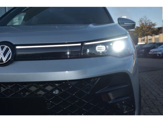 Volkswagen Tiguan R-Line Edition - eHybrid Inclusief €4000,- inruilvoordeel | TREKHAAK | ADAPT.CRUISE | NAVIGATIE |... ActivLease financial lease