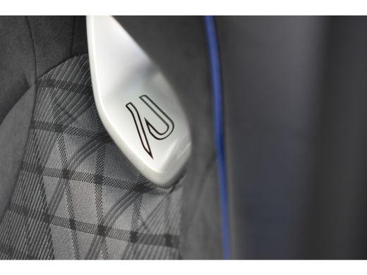 Volkswagen Tiguan R-Line Edition - eHybrid Inclusief €4000,- inruilvoordeel | TREKHAAK | NAVIGATIE | ADAPT.CRUISE |... ActivLease financial lease