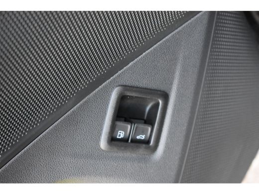 Volkswagen Tiguan R-Line Edition - eHybrid Inclusief €4000,- inruilvoordeel | TREKHAAK | NAVIGATIE | ADAPT.CRUISE |... ActivLease financial lease