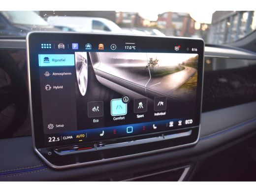 Volkswagen Tiguan R-Line Edition - eHybrid Inclusief €4000,- inruilvoordeel | TREKHAAK | NAVIGATIE | ADAPT.CRUISE |... ActivLease financial lease