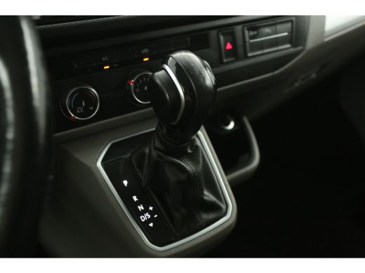 Volkswagen Transporter 2.0 TDI L2H1 30 Bulli 150PK DSG Automaat Airco ACC Camera Carplay LED Trekhaak Virtual Navi PDC 1... ActivLease financial lease
