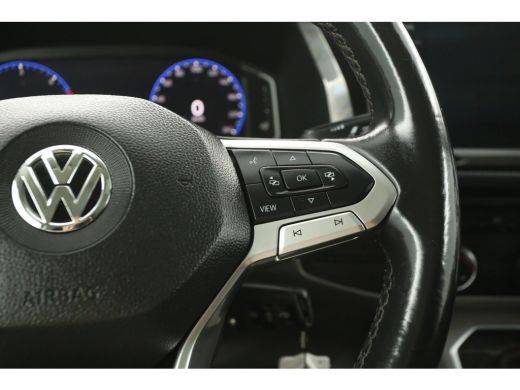 Volkswagen Transporter 2.0 TDI L2H1 30 Bulli 150PK DSG Automaat Airco ACC Camera Carplay LED Trekhaak Virtual Navi PDC 1... ActivLease financial lease