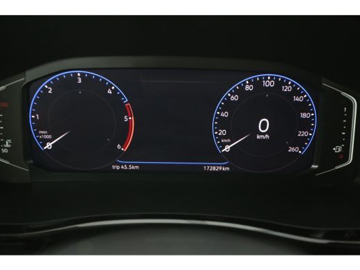 Volkswagen Transporter 2.0 TDI L2H1 30 Bulli 150PK DSG Automaat Airco ACC Camera Carplay LED Trekhaak Virtual Navi PDC 1... ActivLease financial lease