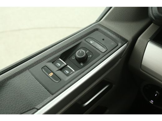 Volkswagen Transporter 2.0 TDI L2H1 30 Bulli 150PK DSG Automaat Airco ACC Camera Carplay LED Trekhaak Virtual Navi PDC 1... ActivLease financial lease