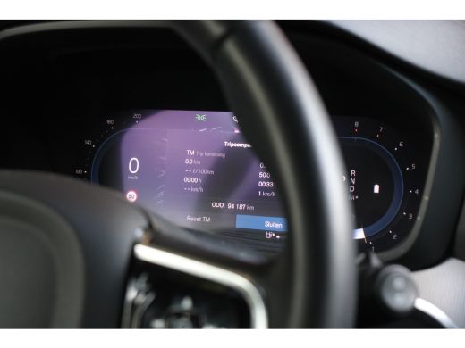 Volvo  V60 Cross Country 2.0 B5 AWD Plus | 360 Camera | Pilot Assist | Stuur/stoelverwarming | Memory Seats ActivLease financial lease