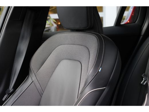 Volvo  V60 Cross Country 2.0 B5 AWD Plus | 360 Camera | Pilot Assist | Stuur/stoelverwarming | Memory Seats ActivLease financial lease