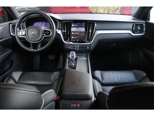 Volvo  V60 Cross Country 2.0 B5 AWD Plus | 360 Camera | Pilot Assist | Stuur/stoelverwarming | Memory Seats ActivLease financial lease
