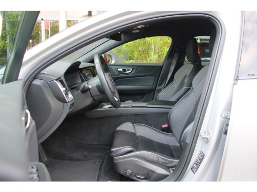 Volvo  V60 Cross Country 2.0 B5 AWD Plus | 360 Camera | Pilot Assist | Stuur/stoelverwarming | Memory Seats ActivLease financial lease