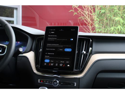Volvo  XC60 T6 AWD Plug-in Hybrid Ultra Bright | Luchtvering | Harman/Kardon | Pilot Assist | Memory | Head-u... ActivLease financial lease