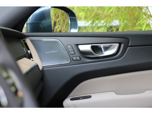 Volvo  XC60 T6 AWD Plug-in Hybrid Ultra Bright | Luchtvering | Harman/Kardon | Pilot Assist | Memory | Head-u... ActivLease financial lease