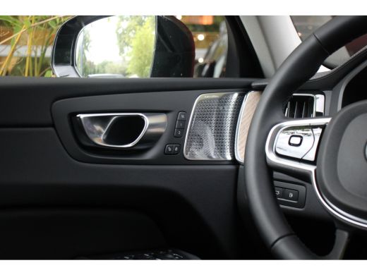 Volvo  XC60 T6 AWD Plug-in Hybrid Ultra Dark | Luchtvering | Bowers&Wilkins | Massage | Panoramadak | Pilot A... ActivLease financial lease