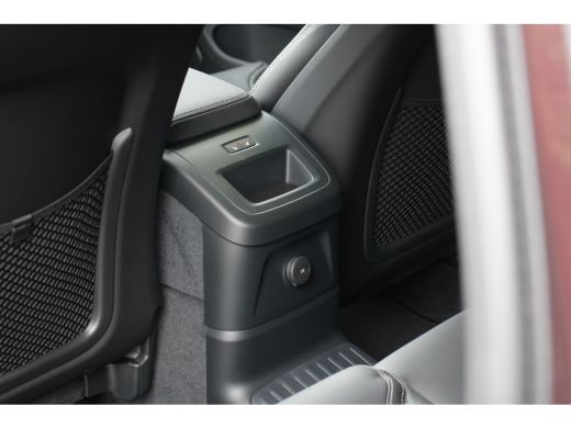 Volvo  XC60 T6 AWD Plug-in Hybrid Ultra Dark | Luchtvering | Bowers&Wilkins | Massage | Panoramadak | Pilot A... ActivLease financial lease