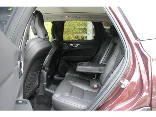 Volvo  XC60 T6 AWD Plug-in Hybrid Ultra Dark | Luchtvering | Bowers&Wilkins | Massage | Panoramadak | Pilot A... ActivLease financial lease