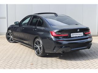 BMW 3 Serie 320i High Executive M Sport Automaat / Schuif-Kanteldak / Sportstoelen / Achteruitrijcamera / M A...