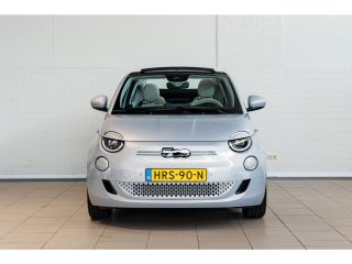 Fiat 500C La Prima 42 kWh Cabrio | Adaptieve Cruise Controle | Camera | Parkeersensoren | Navigatie | Stoel...