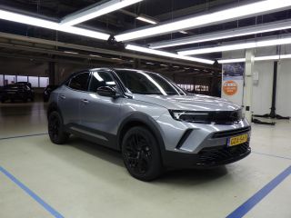 Opel Mokka-e Long Range GS 54 kWh 156pk | Alcantara/Leder | Massage | Warmtepomp | Navigatie | Achteruitrijcam...