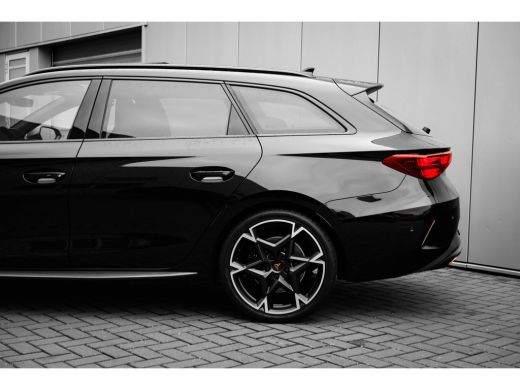 CUPRA Leon Sportstourer 1.5 TSI e-Hybrid VZ Performance Pano Schuif kantel dak | Sennheiser | 19" inch LM velgen ActivLease financial lease