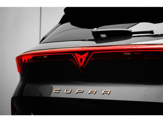 CUPRA Terramar 1.5 TSI e-Hybrid Business Panorama schuif kantel dak | Sennheiser | 20" Inch LM Glossy Black ActivLease financial lease