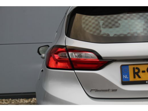 Ford Fiesta 1.0 Titanium | Climate & Cruise C. | Winter Pack | Carplay | Stoel & Stuurverw.| DAB | Climate & ... ActivLease financial lease