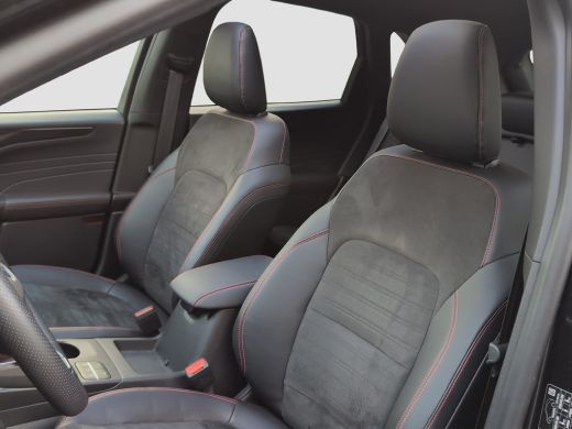 Ford Kuga 2.5 PHEV ST-Line X Panoramadak | Trekhaak | Winterpack ActivLease financial lease