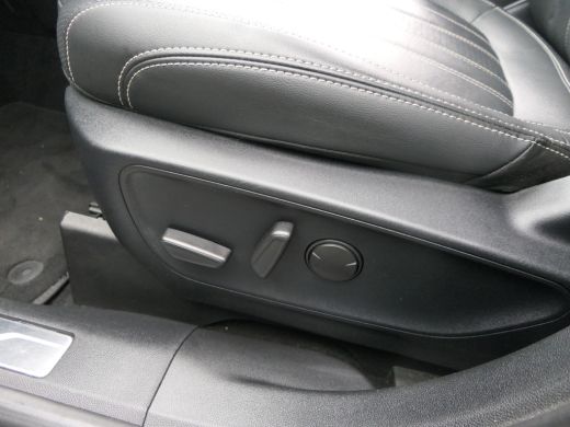 Ford Kuga 2.5 PHEV Vignale | Leder | Adaptive Cruise | Full Led | BLIS | Winterpack | Head-Up | Elektrische... ActivLease financial lease