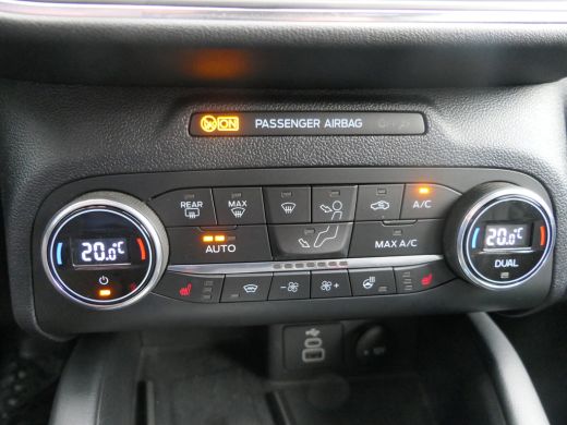 Ford Kuga 2.5 PHEV Vignale | Leder | Adaptive Cruise | Full Led | BLIS | Winterpack | Head-Up | Elektrische... ActivLease financial lease